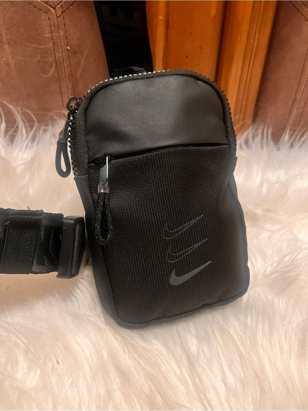Nike Black Compact Sling Bag with Branded adjustable  Strap